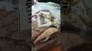 Завтракаем и пьём кофе