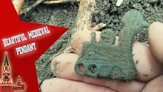 Beautiful pre-Mongol cockerel - Digging treasure in Russia
