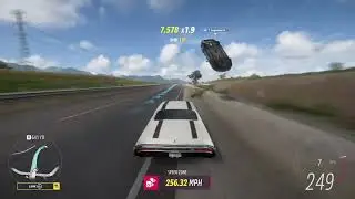 Forza Horizon 5: That's one way to lose a drag race...