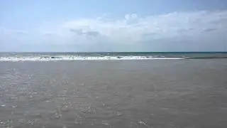 Горная река впадает в море