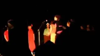 Kiss The Girl 1.AVI