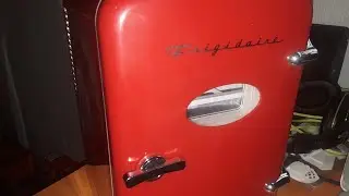 FRIGIDAIRE MINI RETRO FREEZER UNBOXING AND REVIEW
