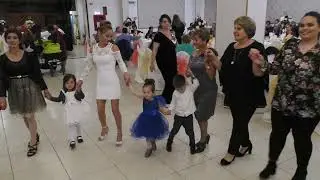 Formatia Acropolis Constanta, solist Nicu  Botez Cristina & Andreea