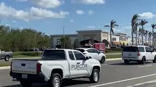 Sarasota County rescue 22 responding.