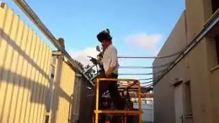 עבודה עם במת הרמה ורתכת MIG