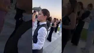 Ханде и Хакан на свадьбе Эды Эдже ✨ Ханде: «eda.eceПусть ваше счастье длится вечно,Моя красотка..🤍»