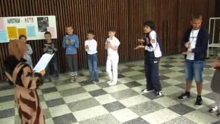 Влад. Аутизм. 10 лет. Массовые игры. Шестой год домашней терапии.