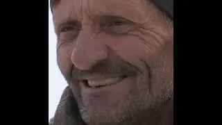 Quand les routes sont trop enneigés, il reste les ânes !