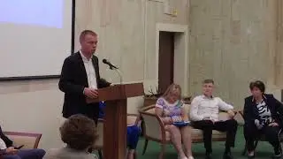 Завершился первый день конференции "Игра в наперстки с землями России"