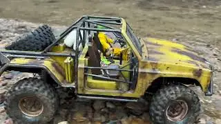 1/10 scale RC Car CrossRC XT4 Driving on nature part 2