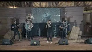 Hadrian - Nodal y Belinda (En Vivo)