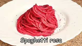 Spaghetti alla salsa di barbabietola, cremosi, veloci e buonissimi!
