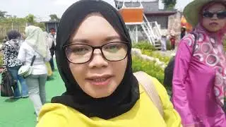 VIRAL.....WISATA KELILING DUNIA MAJALENGKA