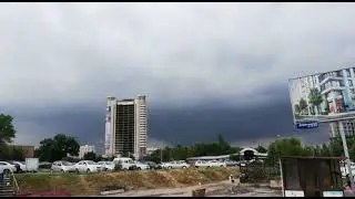 Ташкент, июнь 2022. Рынок Чорсу, старый город/ Эски шахар. Бывшая гостиница 