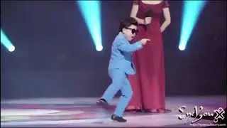 Toy bola