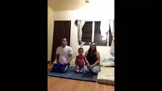 Familys Pray together 2