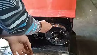 How to install a welding wire spool in a semiautomatic welder
