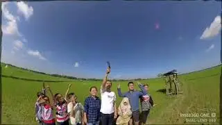 Insta360 One R- Bullet time in the middle of field