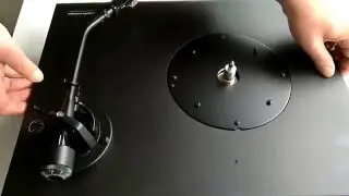 Audio Technica AT-LP5 tear-down turntable