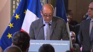 Signature de l'accord-cadre sur le sport qui s'ouvre aux militaires blessés.