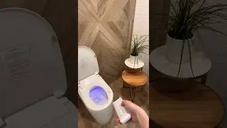 Don’t want to touch the toilet? 😷 You don’t have to! 🚽