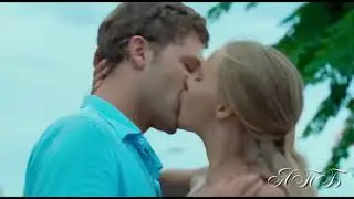 У моря , у синего моря