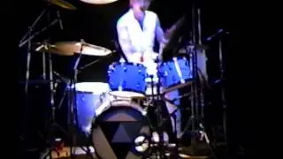 Dirty Looks - Shoot shoot (live at St. George Theatre dec 1982)