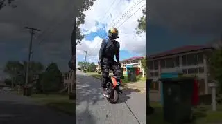 Loving the little wheel atm #v14 @INMOTIONSCV @eucaus #euc #moto #rider #video #videos #ev #aus