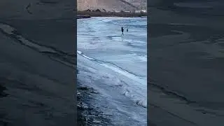 Дети ходят  по тонкому льду (НЕ ПОВТОРЯТЬ ❗❗❗❗❗❗)