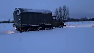 ЗИЛ 131 против снега