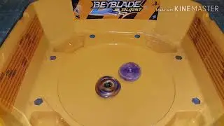 Beyblade Burst Battle {Drain Fafnir vs Wyvron W2}