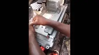 how to remove hybrid battery Toyota Avalon