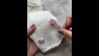 Как вышить розу на вязаном полотне