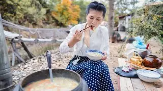 Lazy cuisine simple, refreshing and burden-free Korean seafood clam noodles