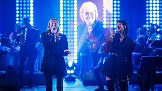 Benny Andersson Orkester at På spåret on SVT (11 of 13) - Icona Pop -