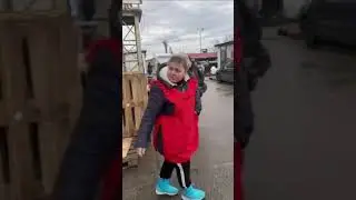 Одесские женщины на рынке сплотились против военкомов.