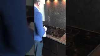 Короткие видео об экологической уборке в супер современной квартире.