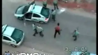 DRUNK DUDE FIGHTS COPS