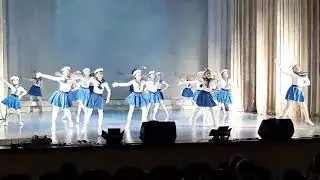 Бескозырки белые