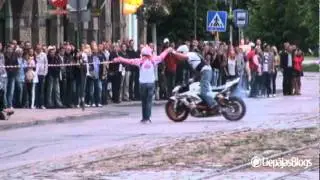 Jānis Rozītis un streetbike freestyle Liepājā