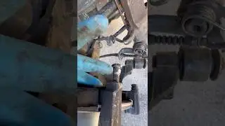 Don’t fight with it, if it’s a cheap part just replace it. Your choice! #honda #mechanic #diy #howto