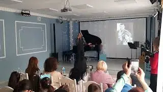 Аня Анучкина   Знаете каким он парнем был