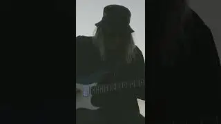 A Sunrise Guitar Solo 🎸 🌞 #guitarmusic #sunrise #guitarsolo #music #originalsong #fender #beach