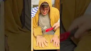 How to Easily Trick Your Brain! The Rubber Hand Experiment 