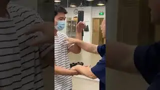 香港詠春文化陳釗師傅黐手演示教學。￼