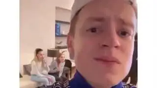 ПАРЕНЬ КУПИЛ АНДРОИД И НАД НИМ ВСЕ СМЕЮТСЯ