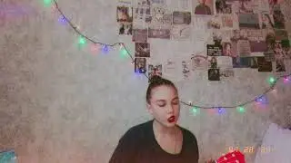 Прыгай вниз на укулеле( не знаю кто поёт)
