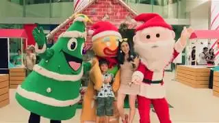 A Christmas Gingerbread Story at The Cathay