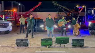 Al Frente De Un Convoy - Alexis Rangel [En Vivo]