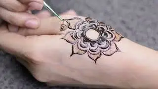 Simple and Elegant Backhand Arabian Design | Latest Design 2024 | Simple Henna Art | Elegant Mehndi